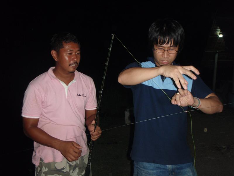 สายสัมพันธ์..พันกันยุ่งเหยิง...555... :laughing: