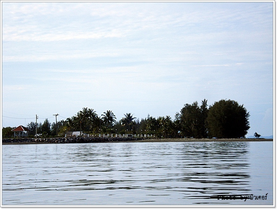 เกือบ 9 น. 

เราทิ้งจุดชมวิว หาดราไว ไว้เบื้องหลัง..."ไปกันเรื่อยๆ ไม่แข่บๆ" 

เพราะต่างคน..ต่