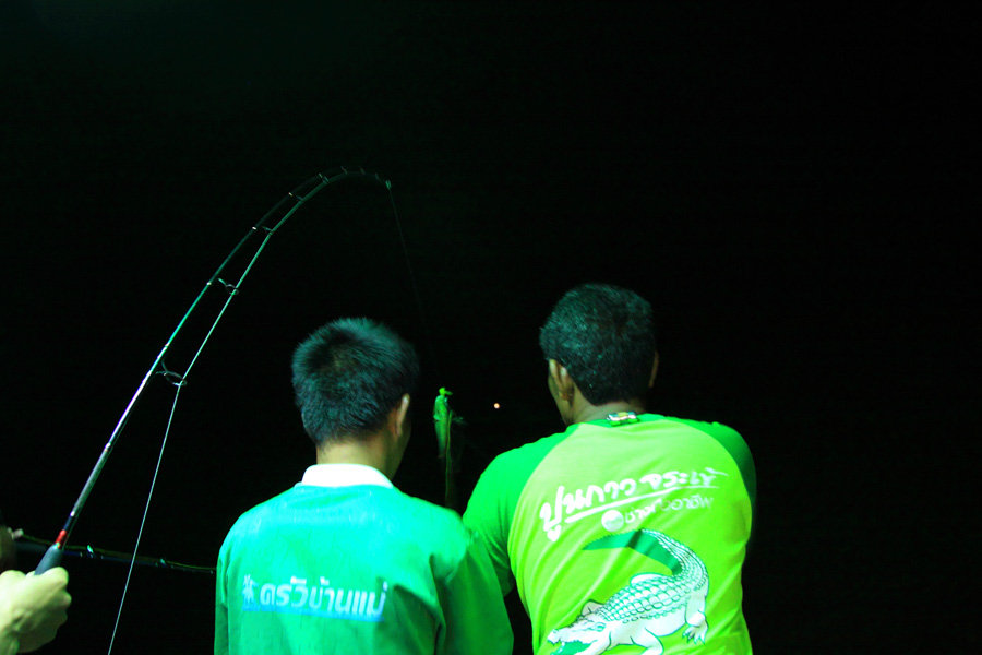งานเข้าครับพี่น้อง  :cheer: :cheer: