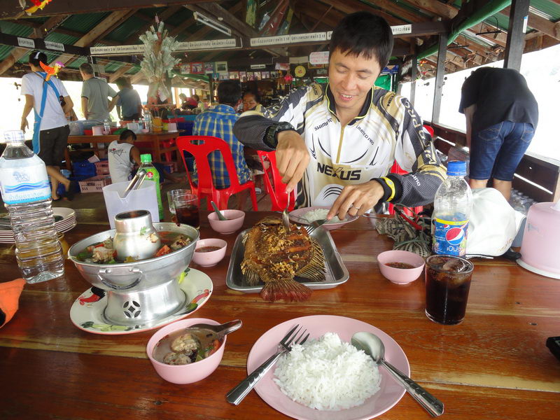 สั่งกับข้าวได้ 2 อย่าง คนรับออร์เดอร