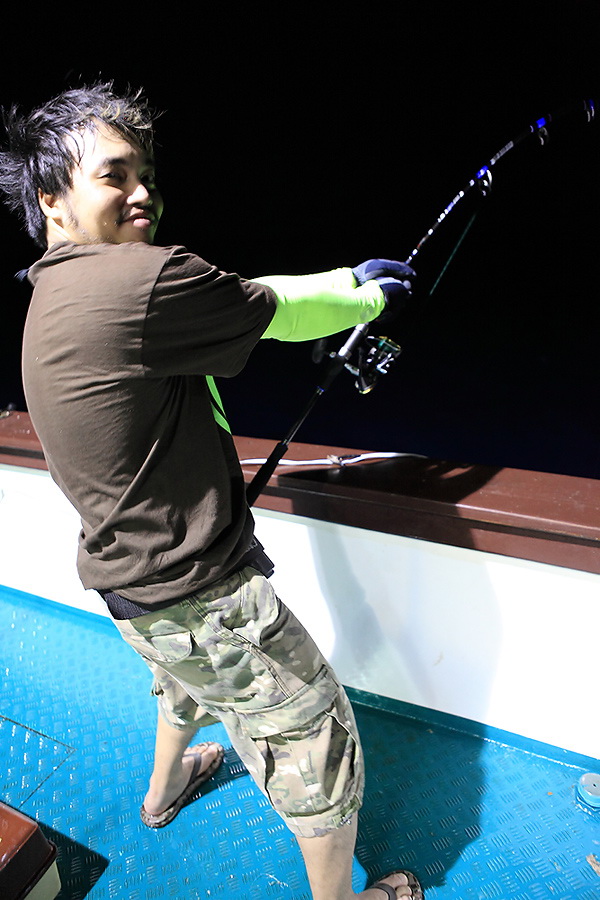 เหลือคนยังไหว กี่คน 

หันหลังไปดู มี