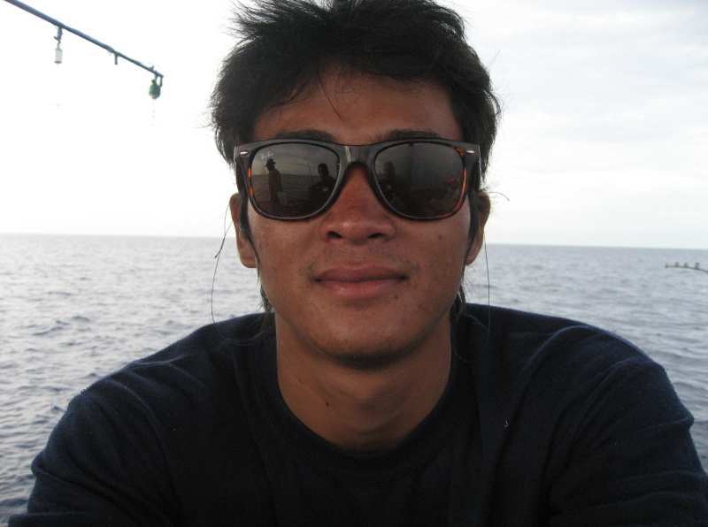 รูปนี้จัดไป...แว่นสวยดีนะ :cry: :cry: :cry: :grin: :grin