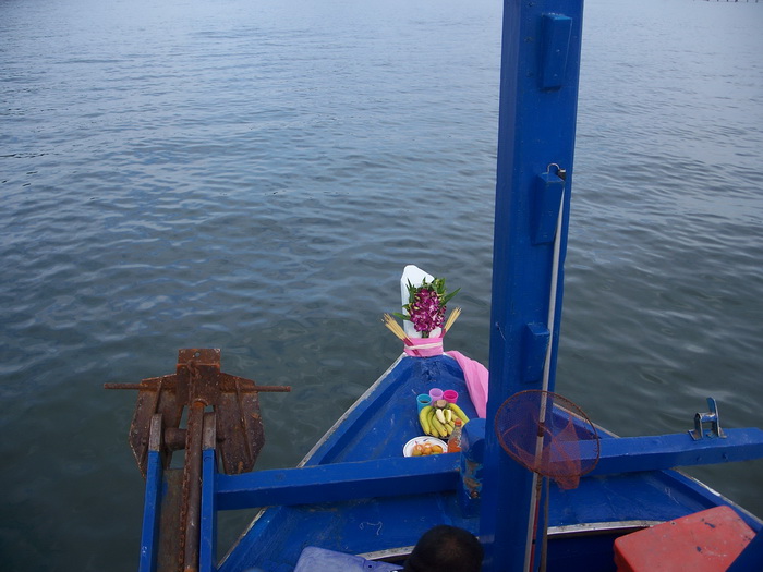 ได้เวลาโลดแล่น แล้วครับ หลังจากไหว้แม่ย่านางเรือเรียบร้อย เรือก็ถอยออกได้
สำเร็จ  9โมงเช้า ฤกษ์ ดีซ