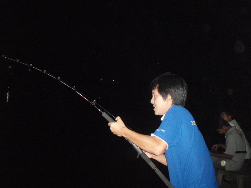 ทำไมมันต้องยิงฟันด้วยฟะ... :spineyes: