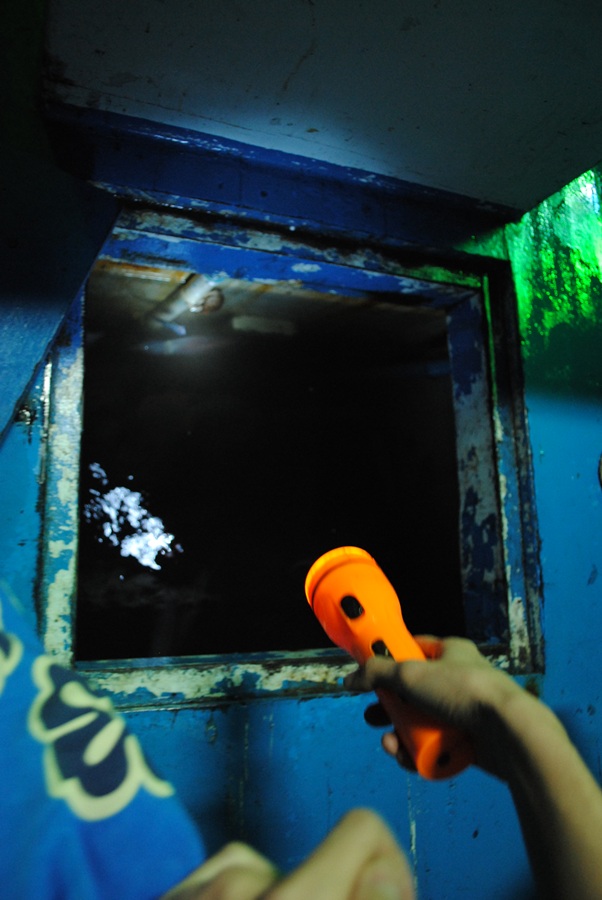  [b]ขอฉายไฟดูหน่อย มีพอทำเหยื่อไหม?[/b] :smile: