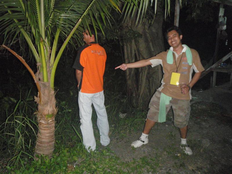 เอาไปอีกรูป...เคลียร์กะอ.เติร์กเองนะ...อ.เติร์กเป็นคนกดชัตเตอร์... :laughing:
