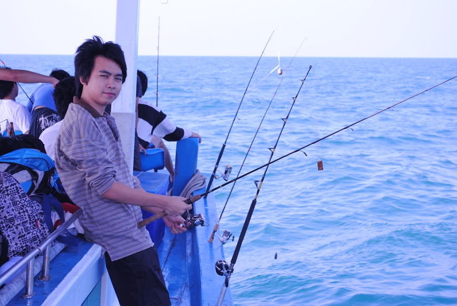  [b]ตกปลาเล็กเล่นครับ[/b] :grin: :grin: