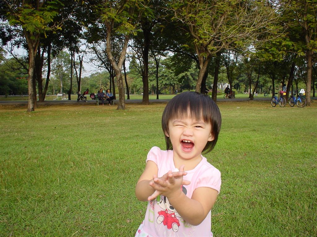 ลูกสาวผมเค้ายังชมเลย ขอบคุณทุกท่านที่เข้ามาดูครับ สนใจก็โทรไปจองเรือได้เลยครับไต๋หมาแห่งปากน้ำแขมหนู