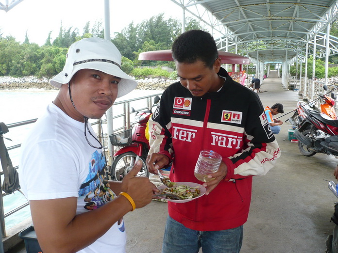 ยืนยันโดยเชฟไก่...คนปรุง :umh: :cool:

 [q]สวัด