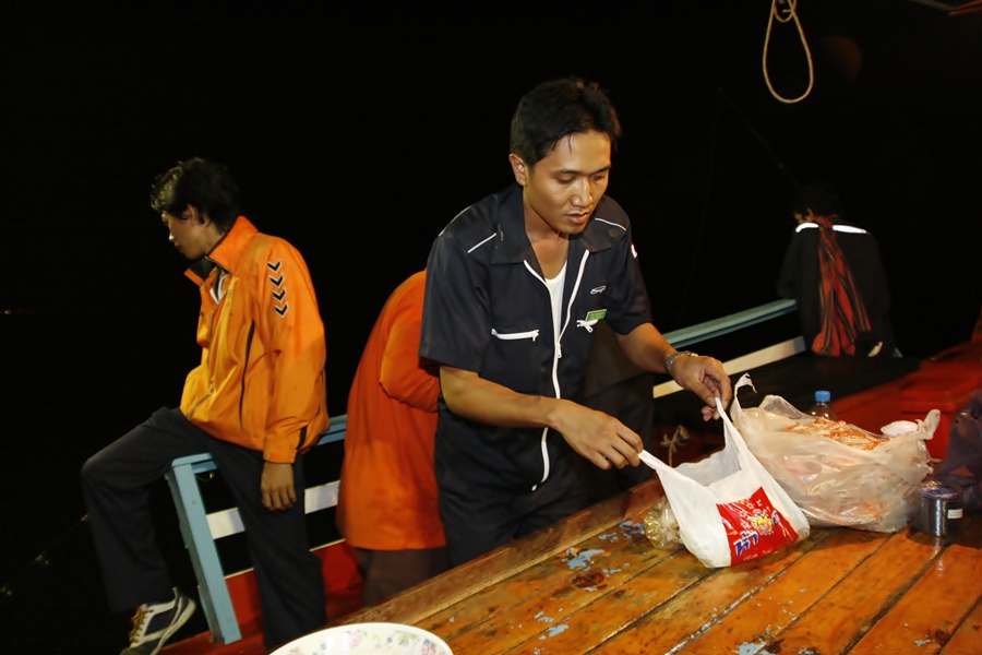 ไก่ย่าง 5 ดาว

 :umh: :umh: :umh: :umh: :umh: