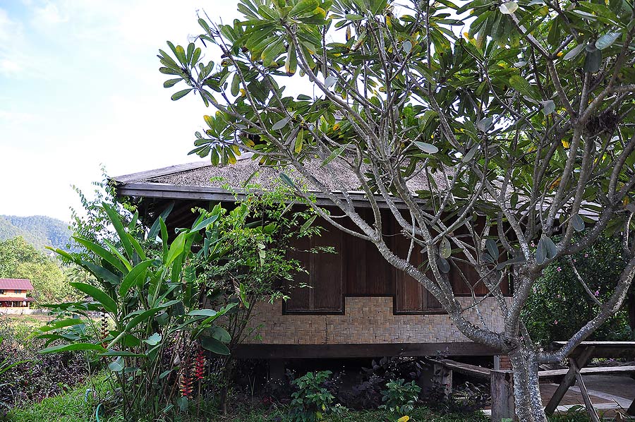 บ้านที่ผมพักคร๊าบ :grin: