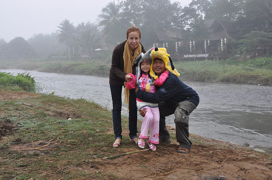 ขอถ่ายรูปด้วยคนน่ะ :love: :love: :love: