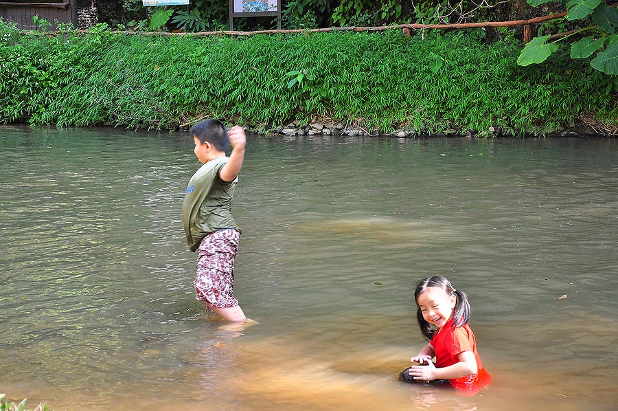 พามาเที่ยววันนี้เพื่อจะได้ไปตกปลาในวันพรุ่งนี้ :grin: :grin: :grin: