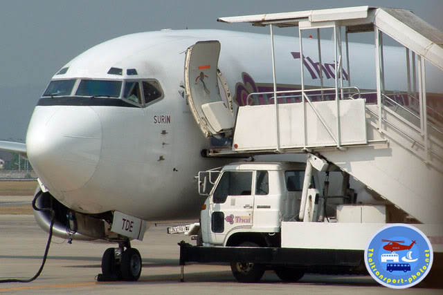 HS-TDE ตอนที่ยังเป็นการบินไทยครับ ตอนนี้เป็นของนกแอร์ไปแล้ว