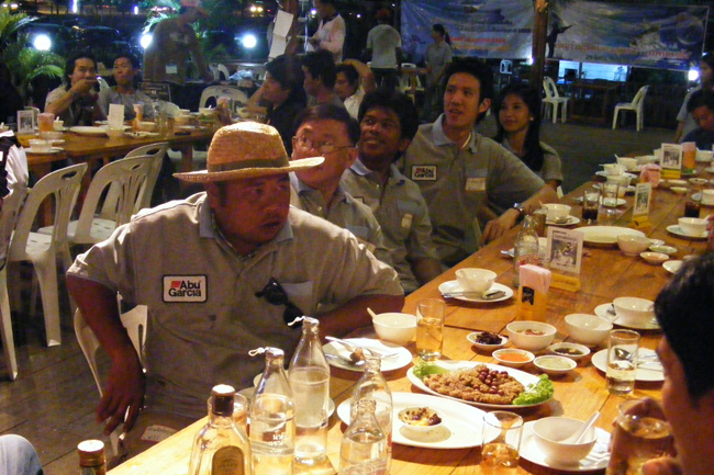   มากันเยอะครับ :grin: :grin: