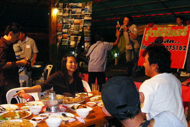 เพลงหากินจริงๆ  ได้มายี่สิบ...ไม่แบ่