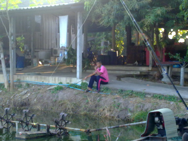 น้องเค้าก็รอครับ... :love: :love: :love: