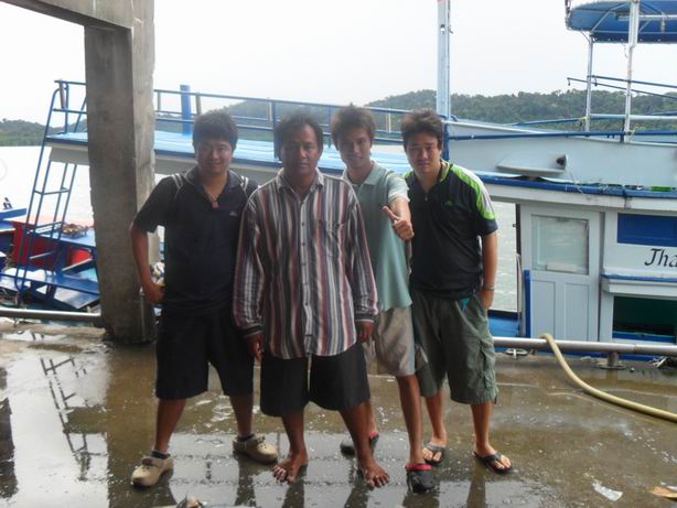 ขอถ่ายรู เอ้ย!!! ถายรูป แก็งวันรุ่น กั