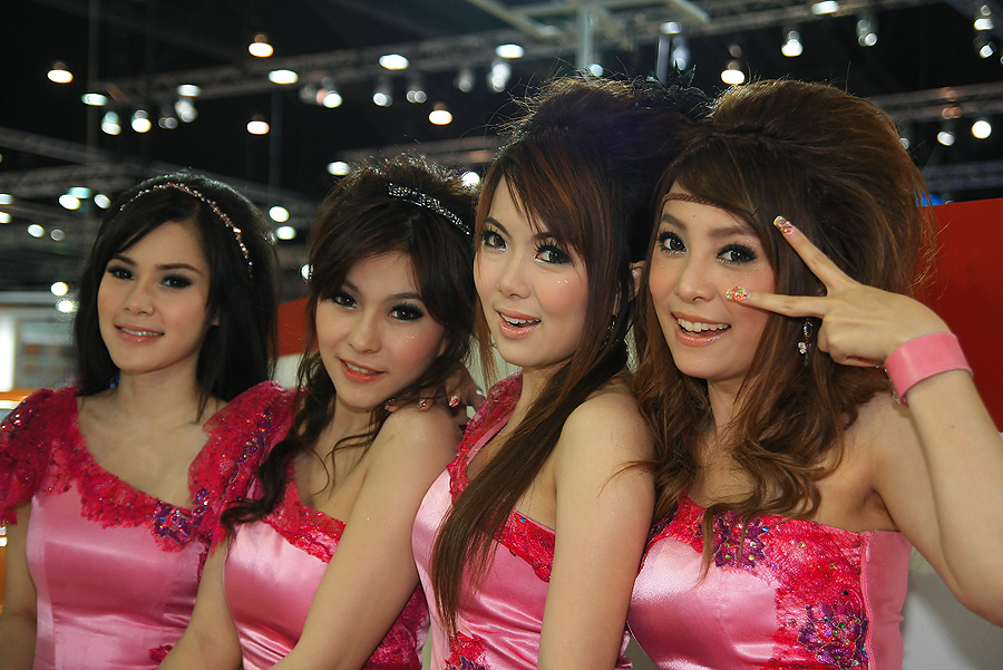 เอ้า.......ส่งสัญญาณบอก ให้มาหาตอนตีสอ