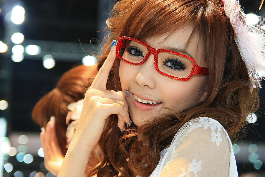 นังต่าย มาขอลองมั่ง.....ส่งกล้องให้ไป 