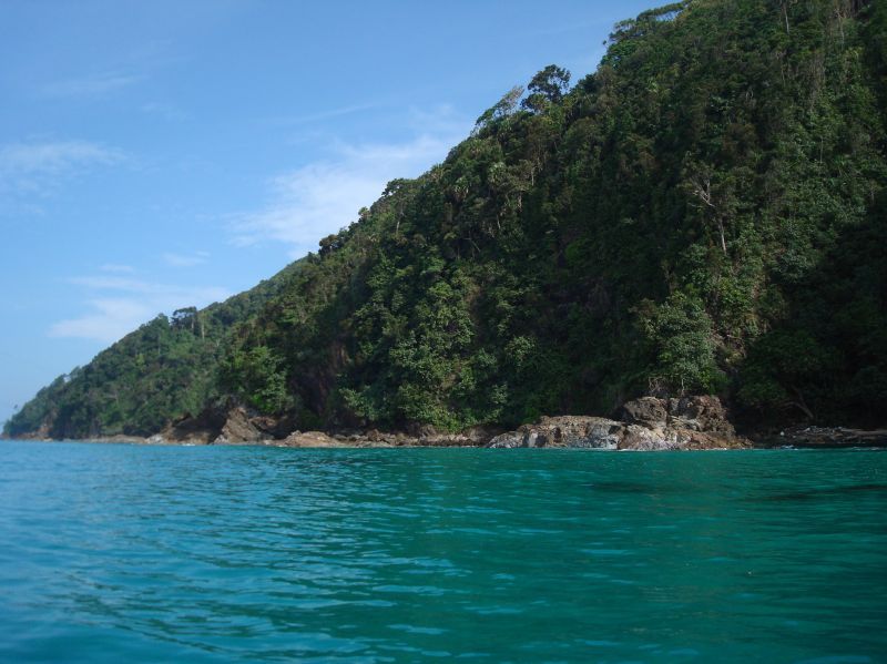 เกาะนี้จะไม่มีคนอยู่ เพื่อนบอกว่าเ