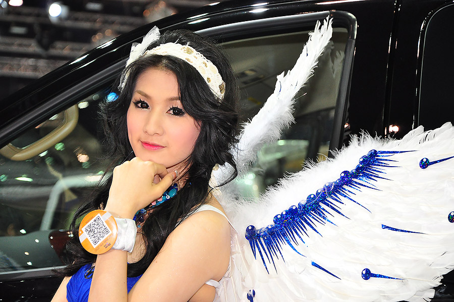 ถ่ายรูปพริ้ตตี้แค่นี้ดีกว่า อังเริ่มตาเขียวแล้วสิ :grin: :grin: :grin: