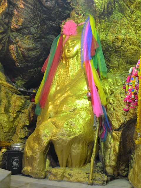 เจ้าพ่อลูกขอปลาให้ได้เยอะๆๆ

เหมือนที่น้าๆในเว็ปคนนึง

ขอให้ตัวเองรอดแห้วได้หรือปล่าวครับ

(น้