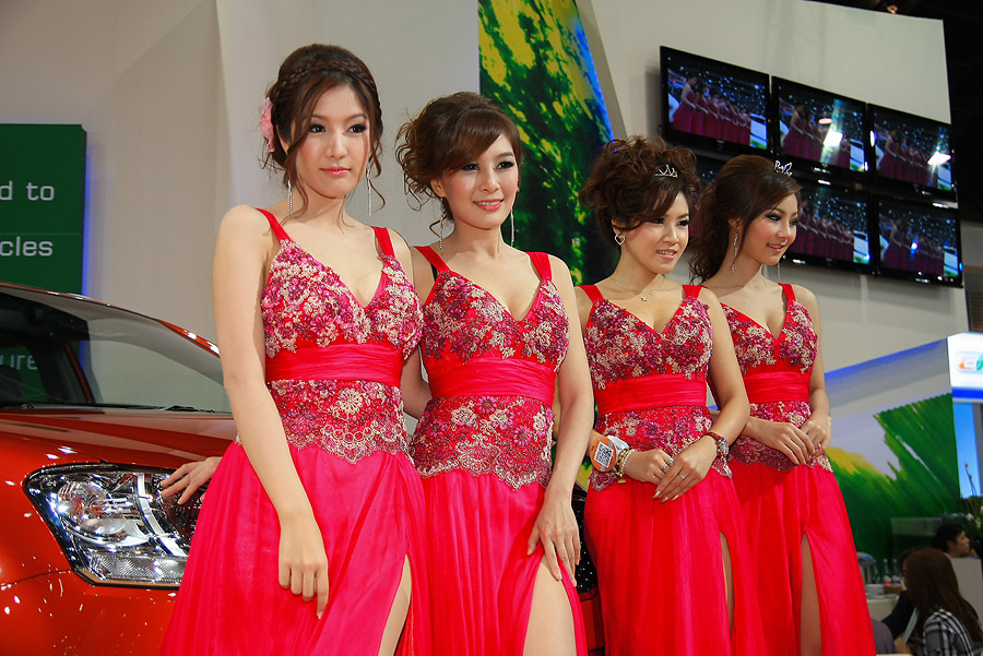 สวัสดียามมืด ๆ จร้า..น้านกลำน้ำพอง...น