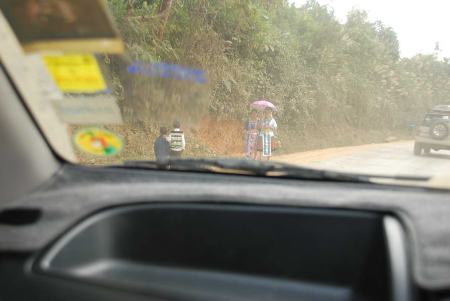 [q][i]อ้างถึง: พงเต๊บ posted: 14-12-2553, 22:03:20[/i]

ป๊าดด