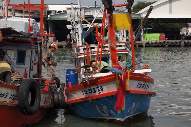 ลองเรือใหม่ปากน้ำระยอง