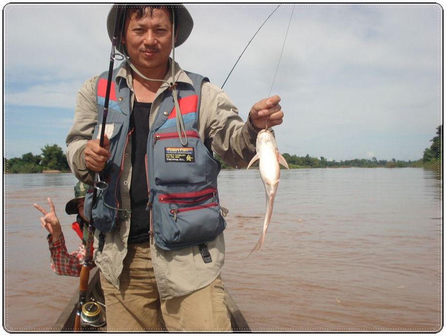 ผลงานหล่อเรือลำโปรยุทธคับ :love: :cheer: