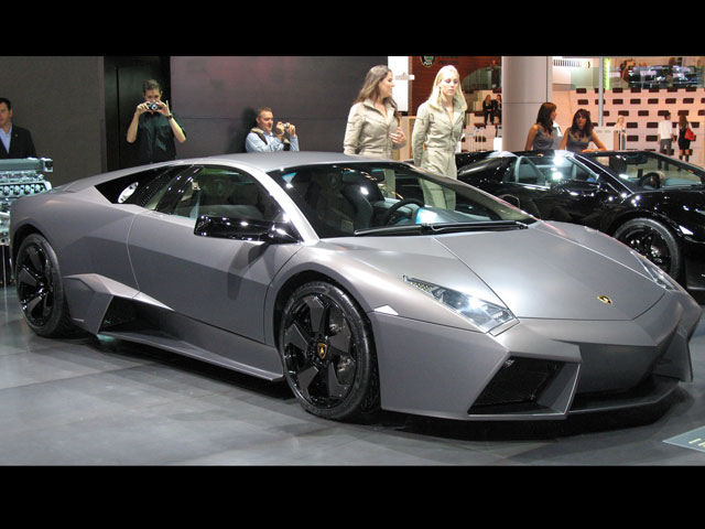 อันดับ 3: Lamborghini Reventon ราคา $1,300,000 
กระทิงสัญชาติอิตาลีคันนี้ เป็นรถที่แพงที่สุดของ lam