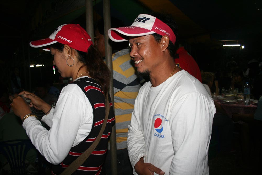 ไม่ต้องยิ้มครับ....พี่โปร....... :laughing: :laughing: :laughing: :laughing: