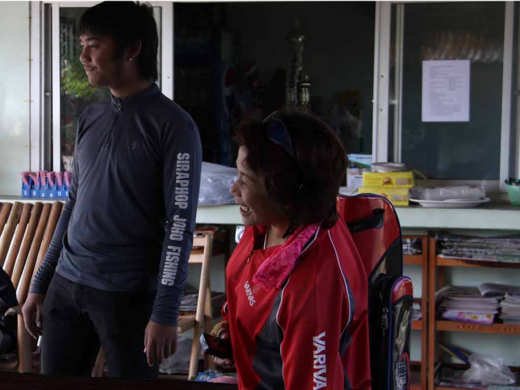 เจ้ มาแล้วครับมาช้าดีกว่าไม่มา :cheer: :cheer: :cheer: