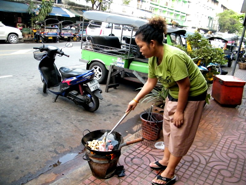 เติมหมูบดไปหน่อย :umh: :umh: :umh: :umh: :umh: :umh: :umh: