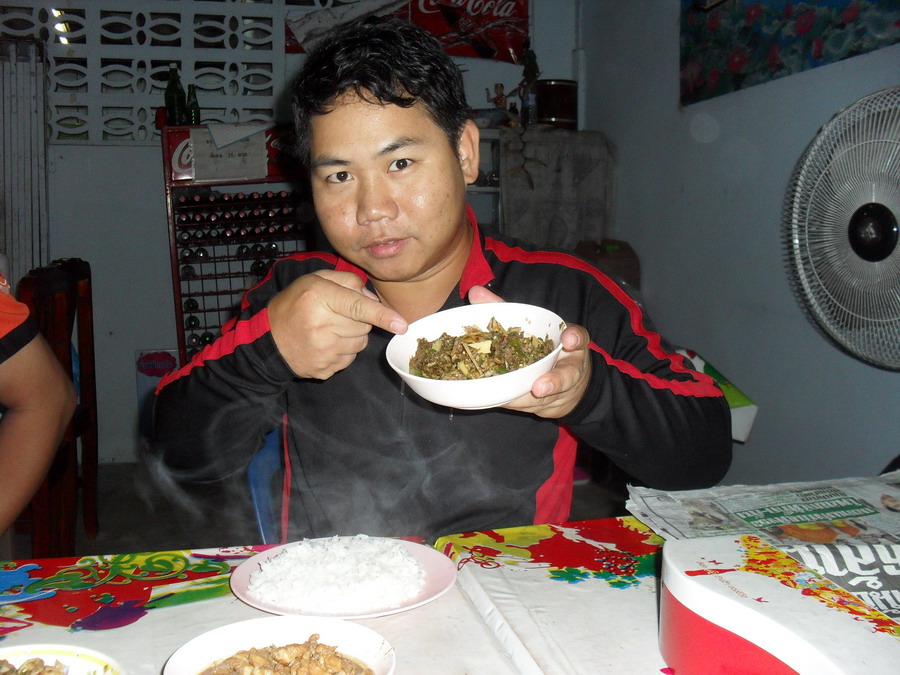 ดูสิครับ ผมกินครั้งเดียว ไม่ได้บอก