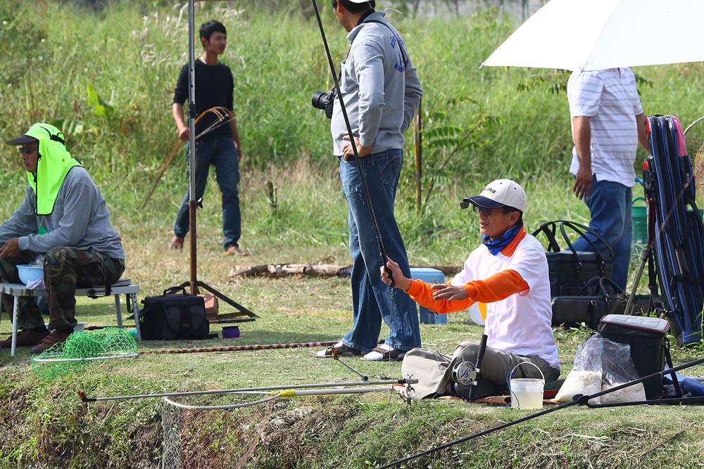 น้า พัด  ตั้งทุ่นปรับทุ่นต้องหา ซ่งให้เจอ..... :grin: