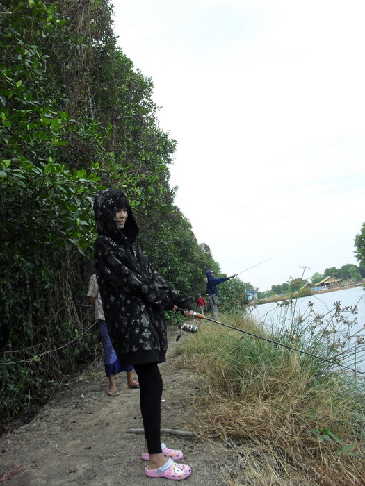  น้องเมจิ มาตกปลาหน้าดินกับเค้าด้ว