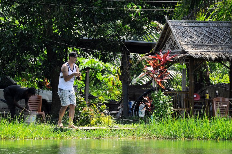  [b]ฝั่งตรงกันข้ามก็ได้ตัวเหมือนกัน [/b] :cheer: