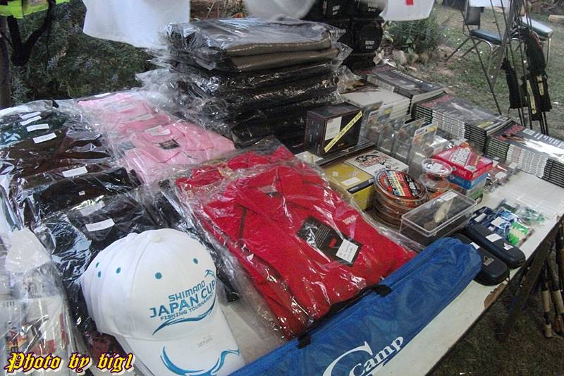 ของรางวัลที่นำมาแจกคับ :cool: