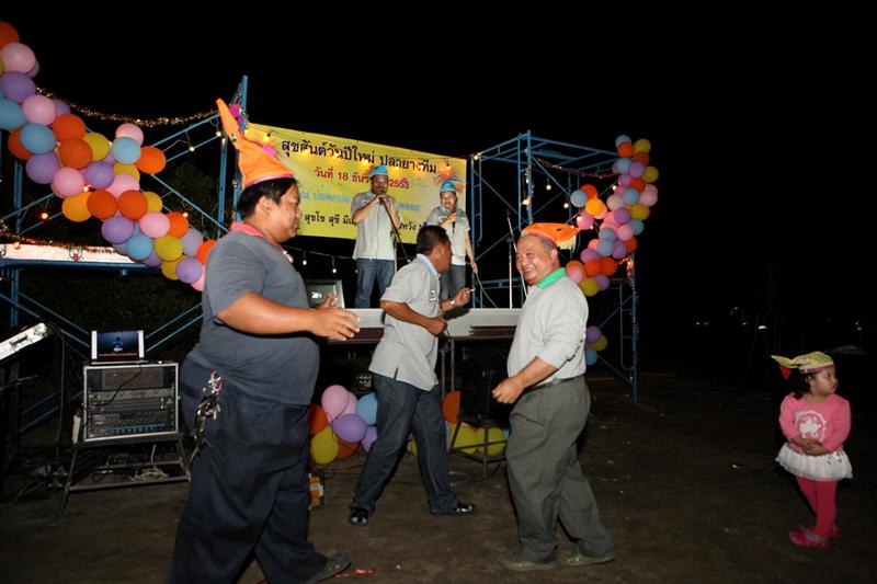 นั่น นั่น เพลงมันส์ๆ ขาเด๊นซ์ จะทนไห