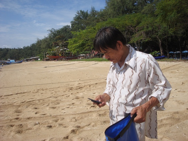 เจ้าของร้านราไวย์ฟิชชิ่งครับ


 :cool: :cool:
