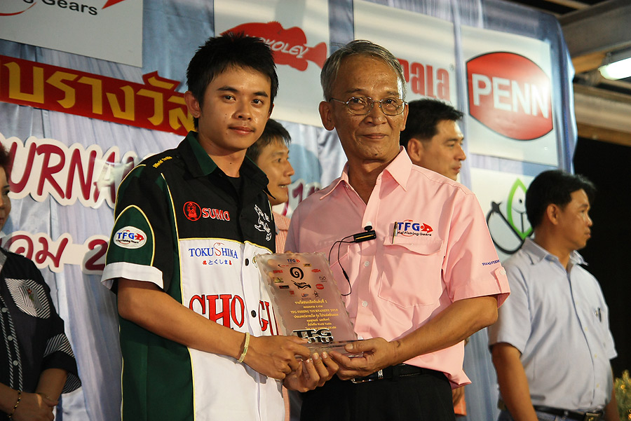 น้องตู่ หล่อๆไปกับแชมป์ประเภทโปรชะ