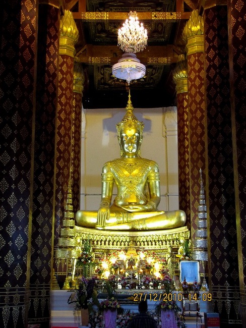 พระในโบสถ์