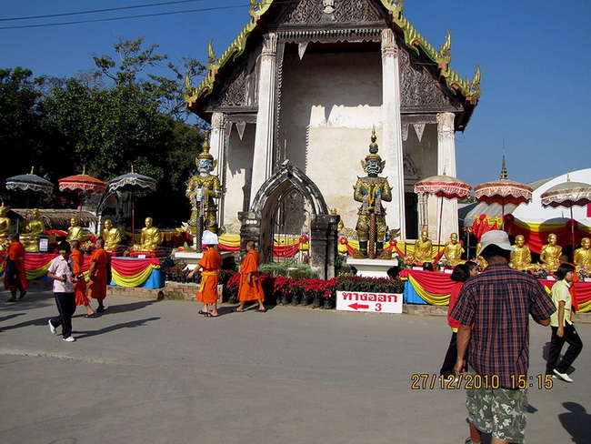 วัดที่ 9

วัดท่าการ้อง  

วัดที่สวยที่สุด

มีตลาดน้ำด้วย