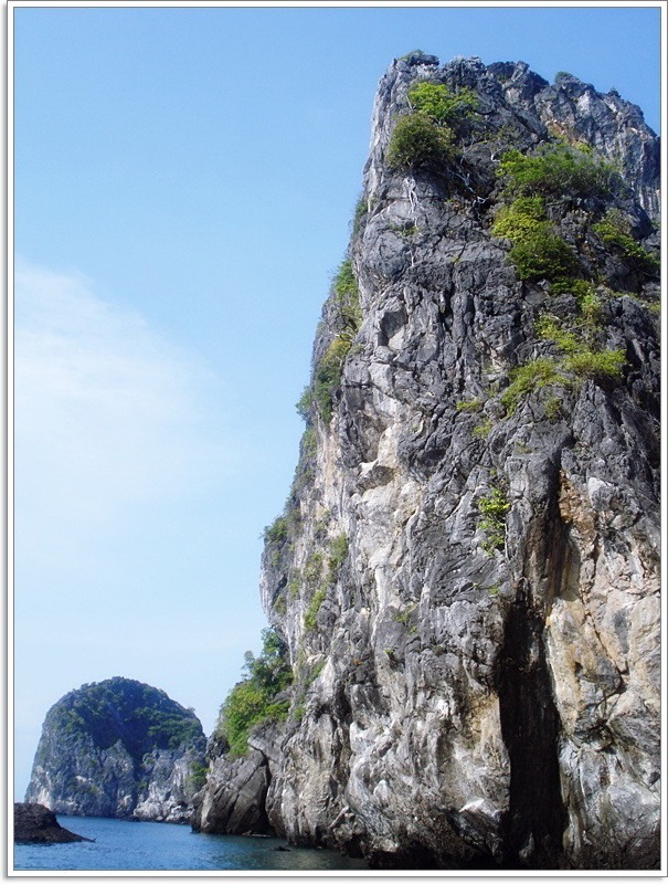 จาสายตาช่าง? ... ริมผาชานแก่งขุนเขา "ทรามมีตัวจัง"

บังอิบเก็บคำถาม..และตามใจคนตก "ช่างว่าพรือผ