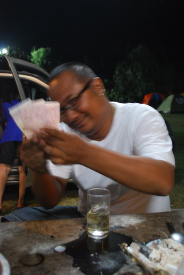 


น้าหนู ทะโมน....ก้อมา..... :laughing: :laughing: :laughing:


