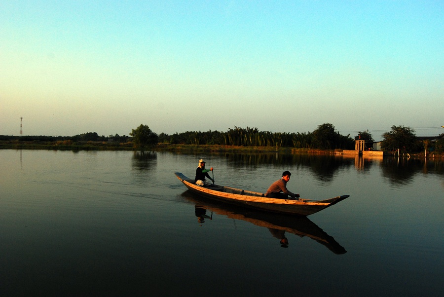 ล่องเรือตีปลาจิบกันป่าว :laughing: :laughing: :laughing: