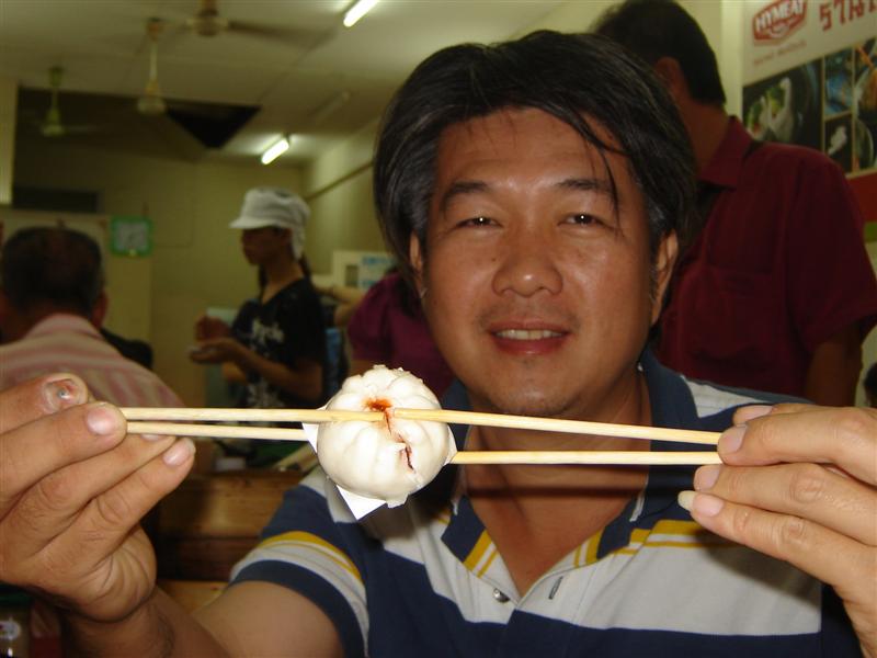 ซาลาเปาแป้งบางๆใส่หมูแดงแน่นๆ  ทำไ
