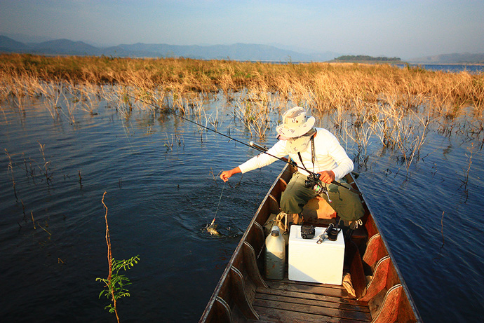 กำลังหาปลาตัวแรกอยู่ แต่น้าเอจั่วตัวที่ 4 แล้ว  ร้ายจริง  :grin: :grin: :grin: